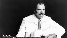 His son-in-law, Roy Beagle, says Whitman died Wednesday of heart failure.